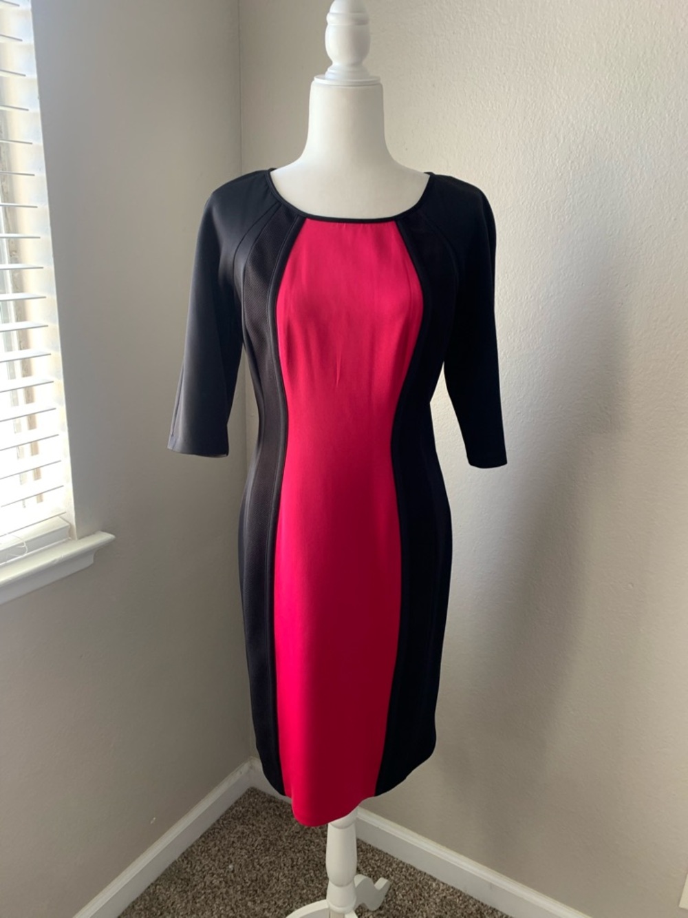 Sandra Darren Black & Fuchsia Colorblock Midi Dress